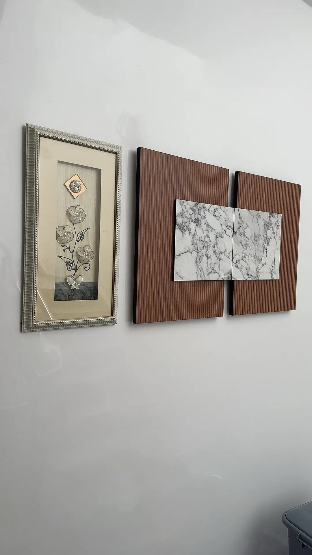 Cache tableau électrique en Bois - moderne